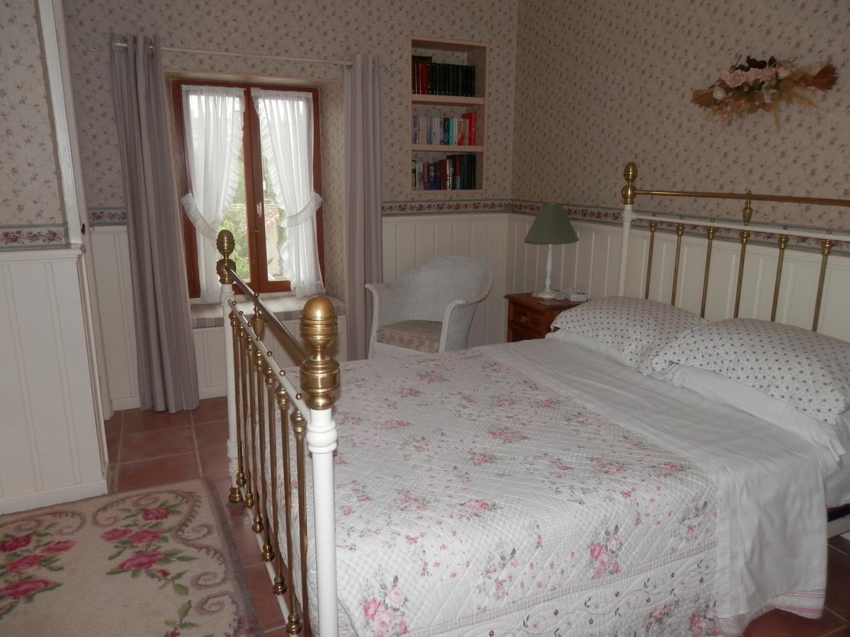Maison De Laura Salsigne Rom bilde
